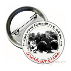 23 Nisan Metal Rozet
